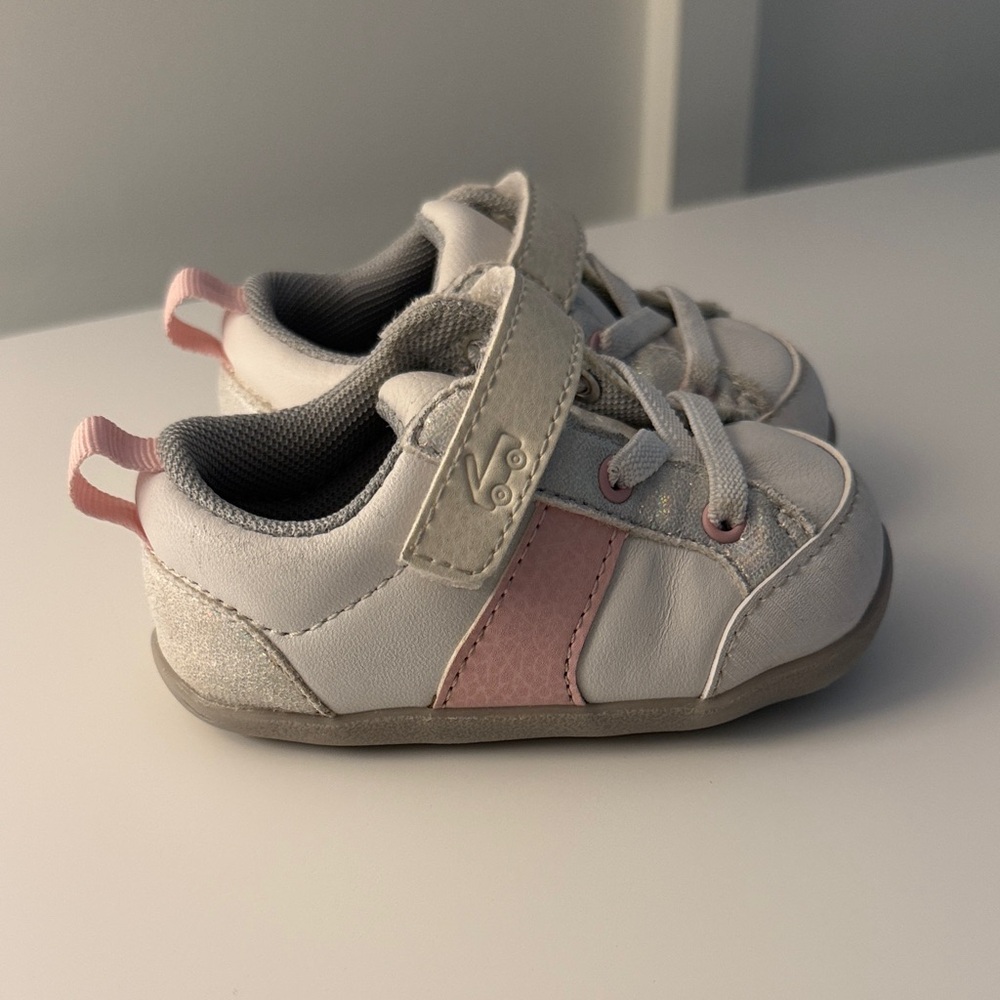 See Kai Run Connor mini pink/white - size 5